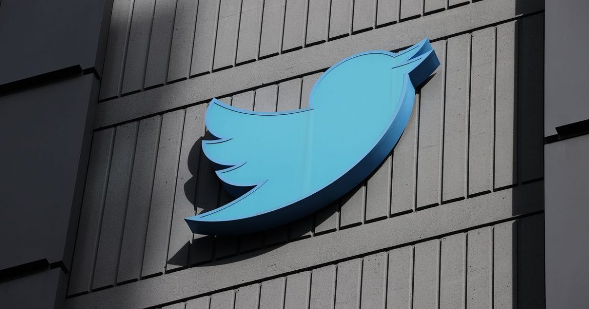 Elon Musk Begins Mass Layoffs At Twitter Elon Musk Begins Mass Layoffs At Twitter